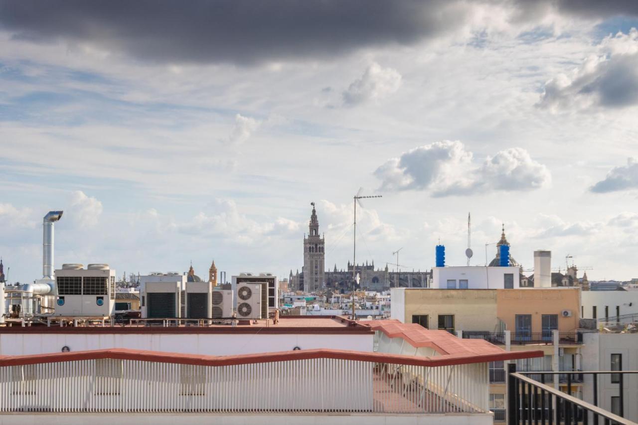 Imagen Metrosol Deluxe By Valcambre Apartment Seville Luaran gambar