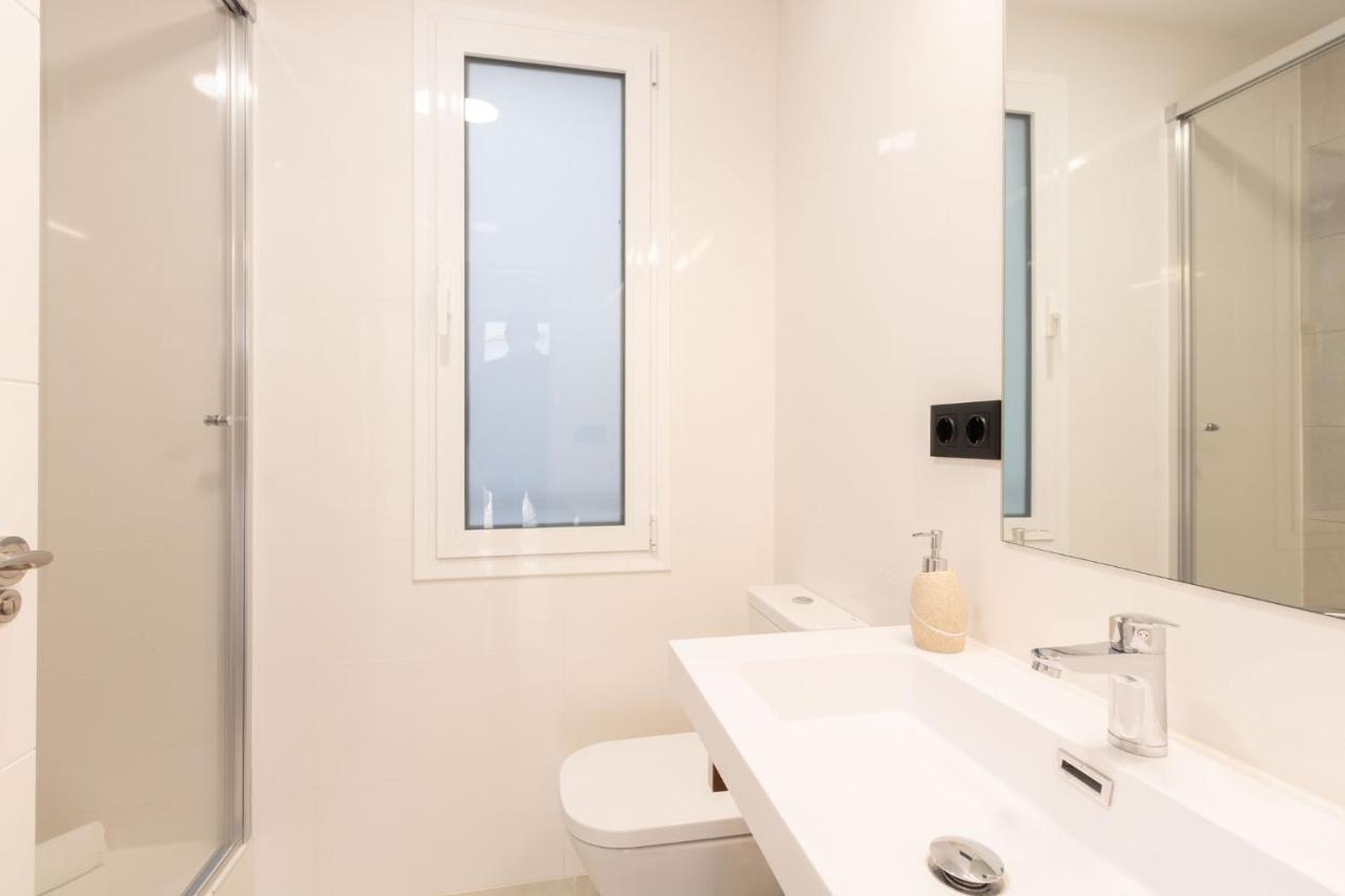 Imagen Metrosol Deluxe By Valcambre Apartment Seville Luaran gambar