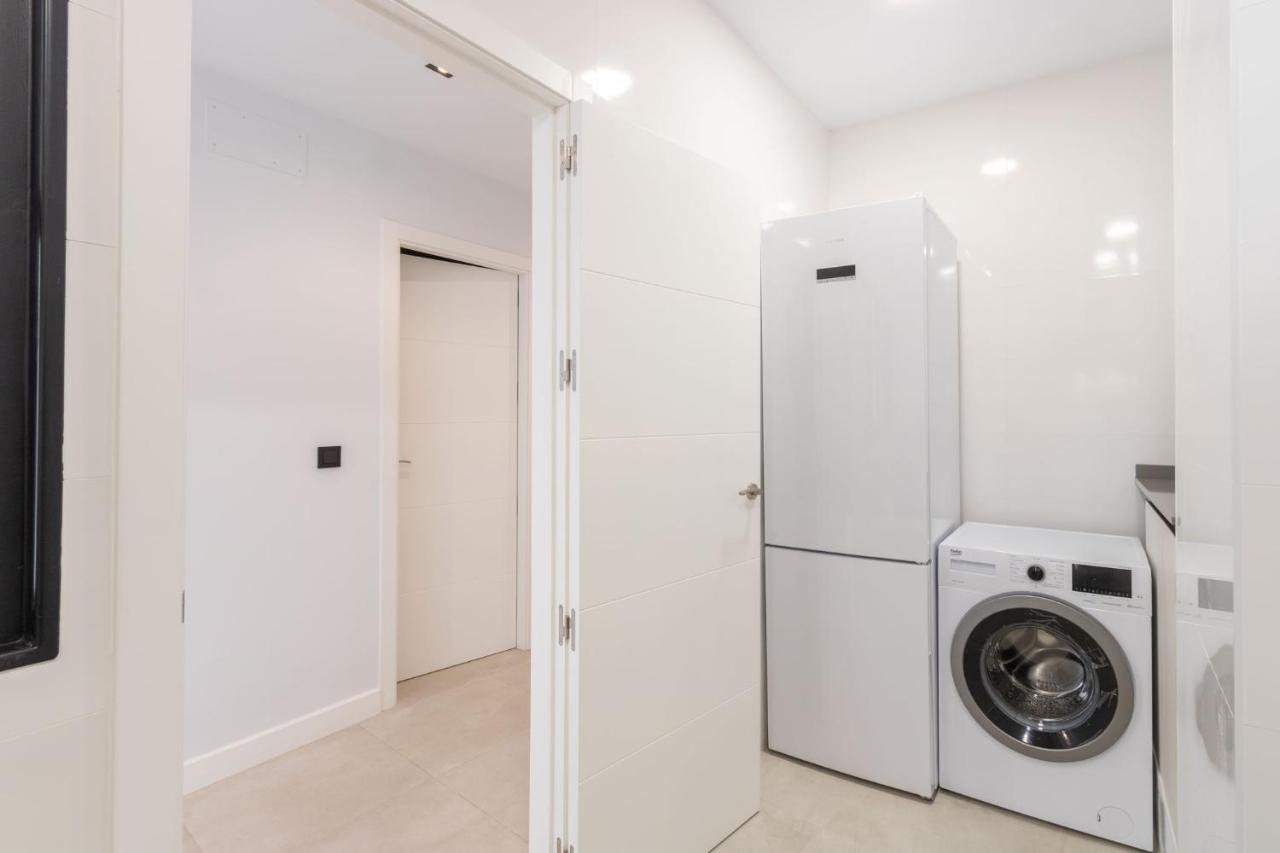 Imagen Metrosol Deluxe By Valcambre Apartment Seville Luaran gambar